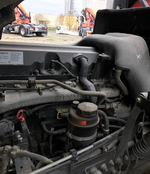 Photo 10 de RENAULT KERAX 370.26 DXI